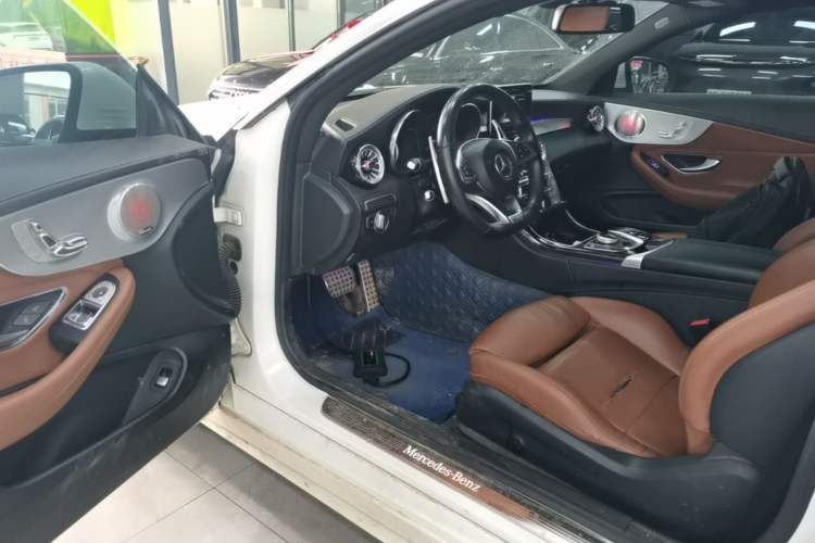 Used Mercedes-Benz C-Class 2018 C 200 Coupe Driver Seat