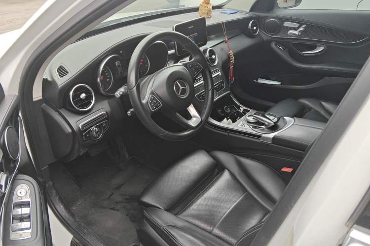 Used Mercedes-Benz C-Class 2018 C 200 L Sport Edition Driver Seat