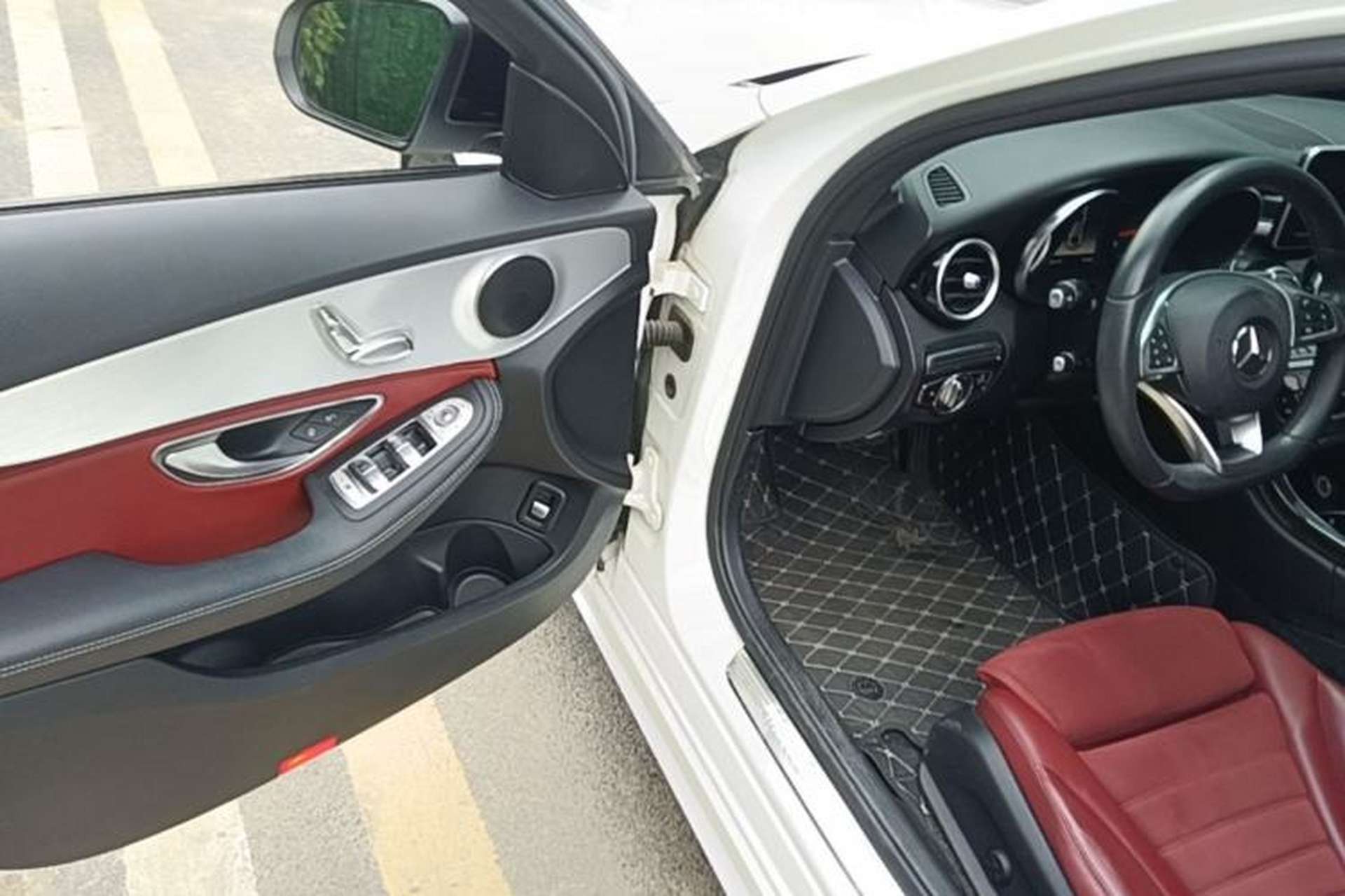 Used Mercedes-Benz C-Class 2018 C 200 Sport Edition Driver Seat