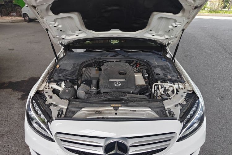 Used Mercedes-Benz C-Class 2018 C 180 L Fashion Edition Sport Version Engine Bay