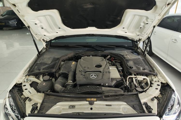 Used Mercedes-Benz C-Class 2018 C 180 L Fashion Edition Sport Version Engine Bay