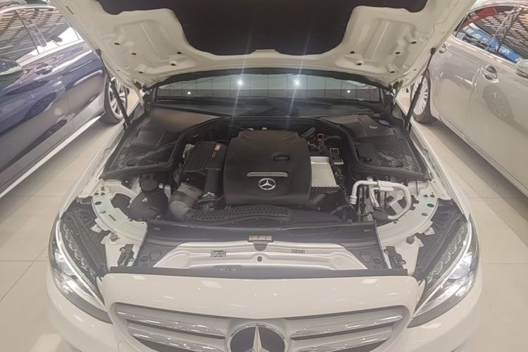 Used Mercedes-Benz C-Class 2018 C 180 L Fashion Edition Sport Version Engine Bay