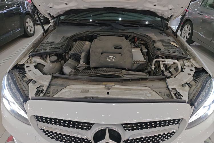 Used Mercedes-Benz C-Class 2018 C 180 L Fashion Edition Sport Version Engine Bay