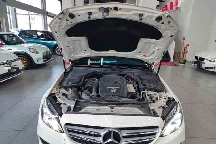 Used Mercedes-Benz C-Class 2018 C 180 L Fashion Edition Sport Version Engine Bay