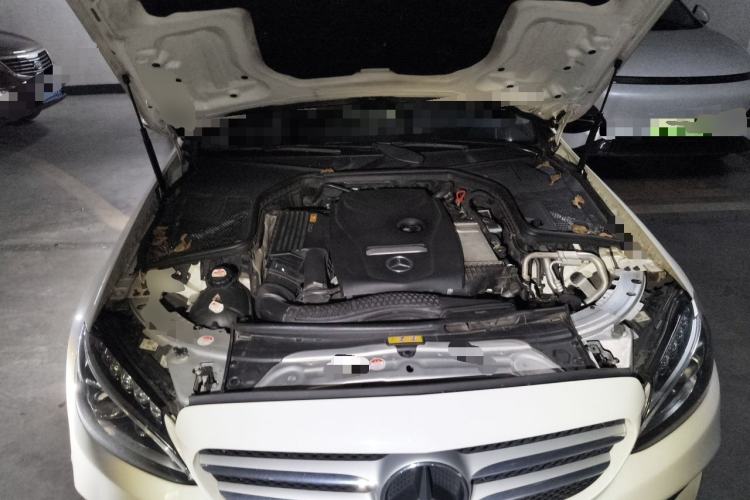 Used Mercedes-Benz C-Class 2018 C 180 L Fashion Edition Sport Version Engine Bay