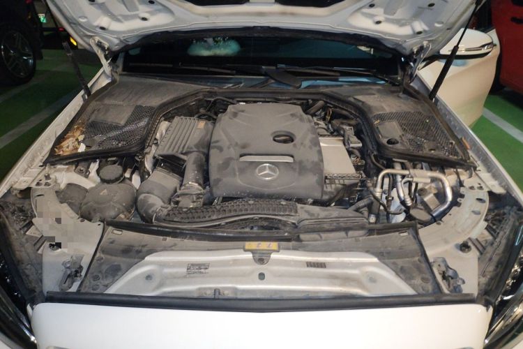 Used Mercedes-Benz C-Class 2018 C 200 L Sport Edition Engine Bay