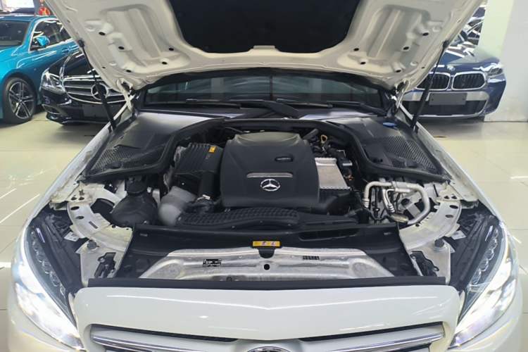 Used Mercedes-Benz C-Class 2018 C 200 L Sport Edition Engine Bay