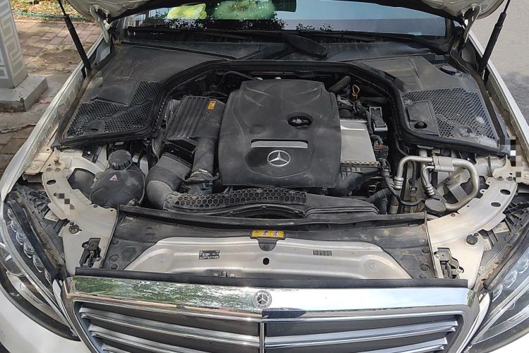 Used Mercedes-Benz C-Class 2018 C 200 L Engine Bay