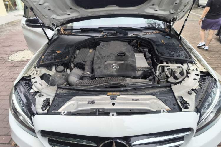 Used Mercedes-Benz C-Class 2018 C 200 Sport Edition Engine Bay