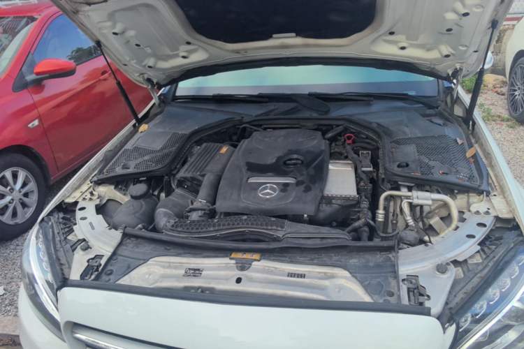 Used Mercedes-Benz C-Class 2018 C 180 L Fashion Edition Sport Version Engine Bay