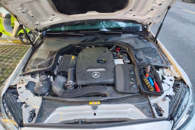 Used Mercedes-Benz C-Class 2018 C 180 L Fashion Edition Sport Version Engine Bay