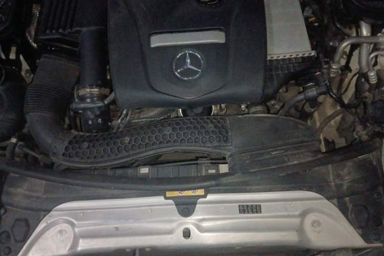 Used Mercedes-Benz C-Class 2018 C 180 L Dynamic Sports Edition Engine Bay