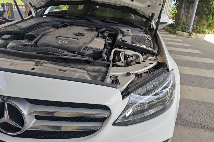 Used Mercedes-Benz C-Class 2018 C 200 L Sport Edition Engine Bay Left