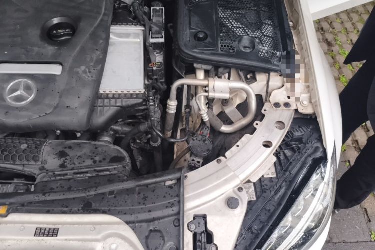 Used Mercedes-Benz C-Class 2018 C 200 L Engine Bay Left