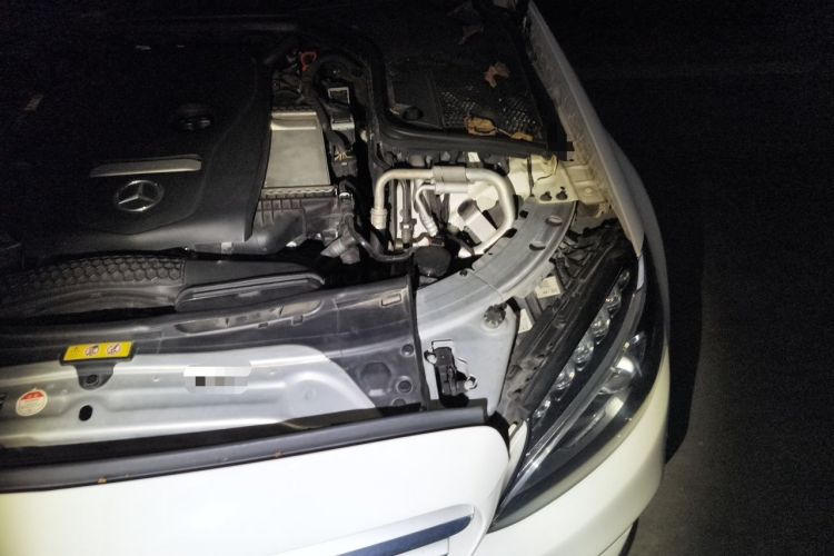 Used Mercedes-Benz C-Class 2018 C 180 L Fashion Edition Sport Version Engine Bay Left