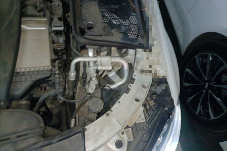 Used Mercedes-Benz C-Class 2018 C 200 L Sport Edition Engine Bay Left