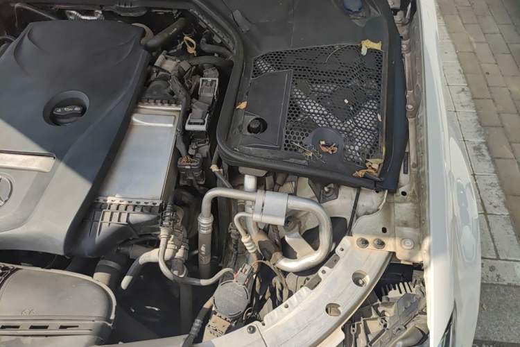 Used Mercedes-Benz C-Class 2018 C 200 L Sport Edition Engine Bay Left