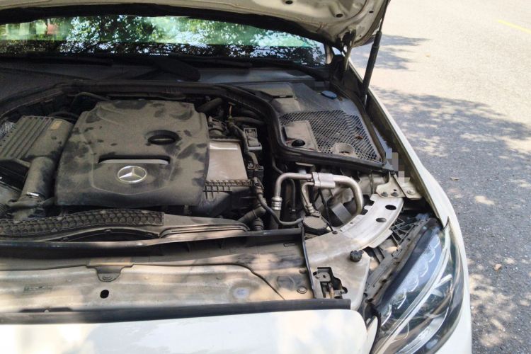 Used Mercedes-Benz C-Class 2018 C 200 Sport Edition Engine Bay Left