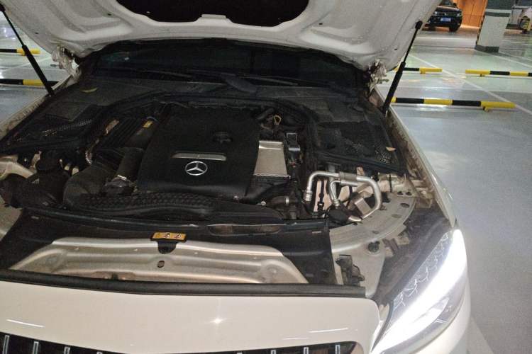 Used Mercedes-Benz C-Class 2018 C 200 Coupe Engine Bay Left