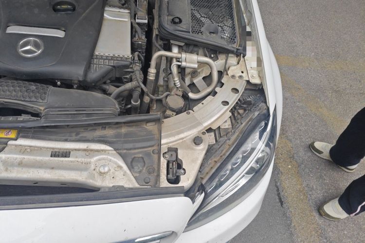 Used Mercedes-Benz C-Class 2018 C 200 L Sport Edition Engine Bay Left