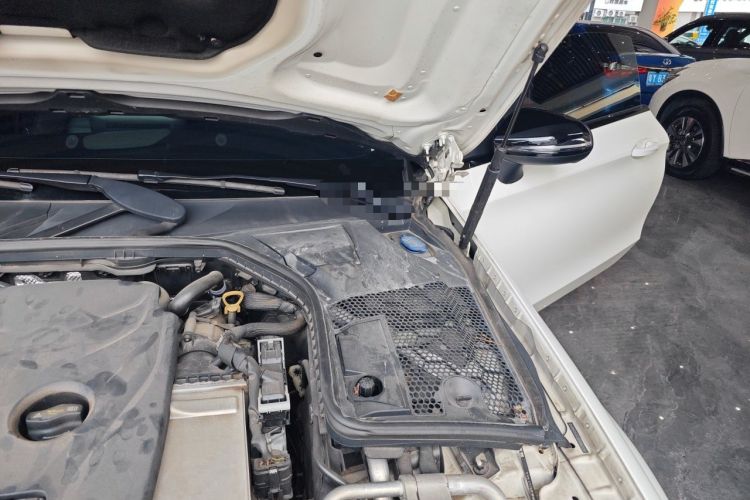 Used Mercedes-Benz C-Class 2018 C 300 Coupe Night Edition Engine Bay Left