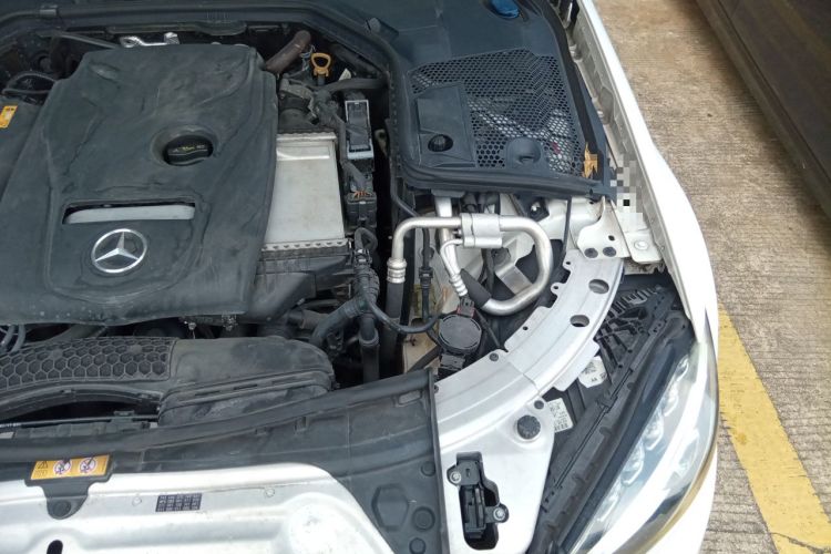 Used Mercedes-Benz C-Class 2018 C 200 Sport Edition Engine Bay Left
