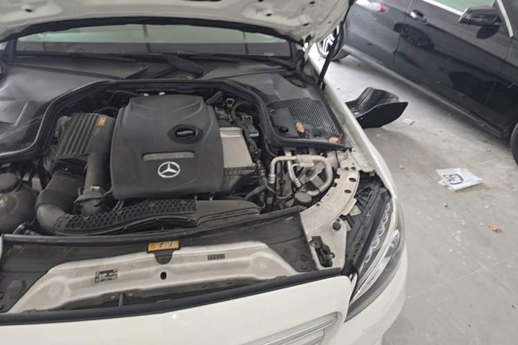 Used Mercedes-Benz C-Class 2018 C 200 L Sport Edition Engine Bay Left