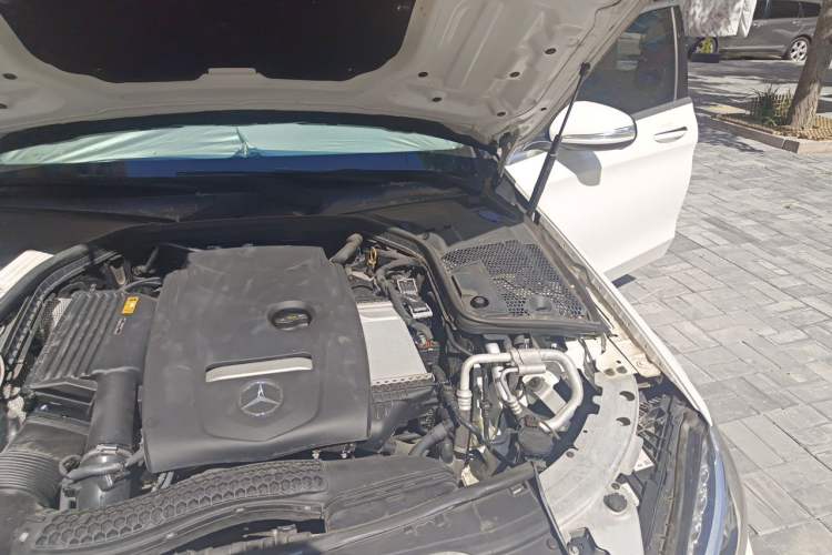 Used Mercedes-Benz C-Class 2018 C 200 L Sport Edition Engine Bay Left