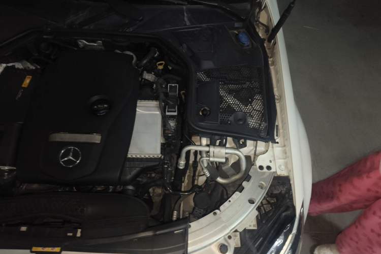 Used Mercedes-Benz C-Class 2018 C 200 Sport Edition Engine Bay Left