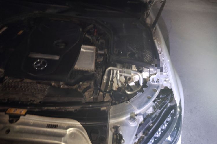 Used Mercedes-Benz C-Class 2018 C 180 L Fashion Edition Sport Version Engine Bay Left