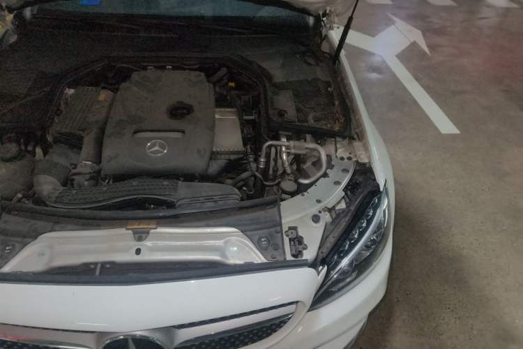 Used Mercedes-Benz C-Class 2018 C 200 4MATIC Coupe Engine Bay Left