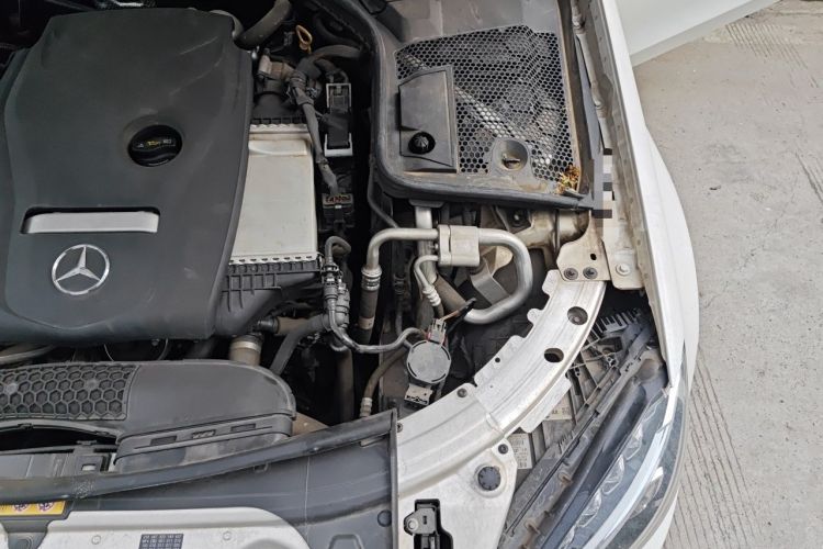 Used Mercedes-Benz C-Class 2018 C 200 Sport Edition Engine Bay Left