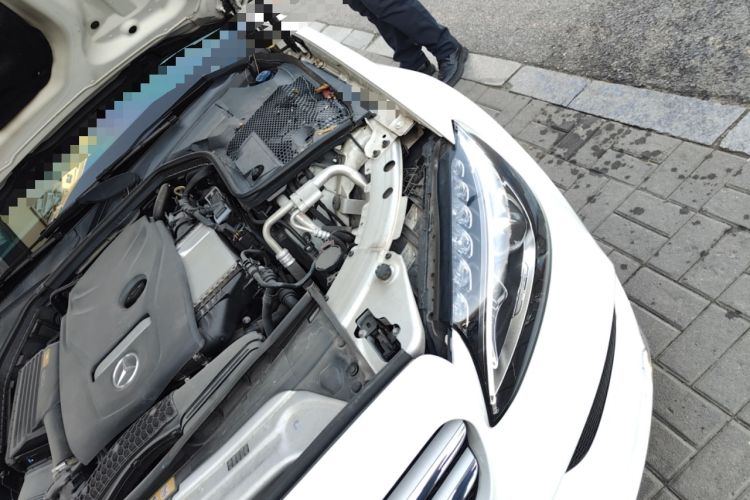 Used Mercedes-Benz C-Class 2018 C 200 L Sport Edition Engine Bay Left