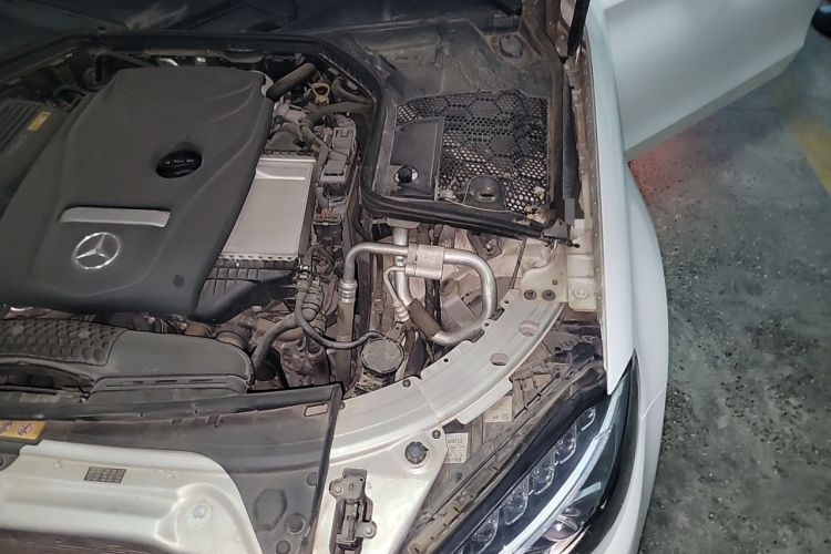 Used Mercedes-Benz C-Class 2018 C 200 Sport Edition Engine Bay Left