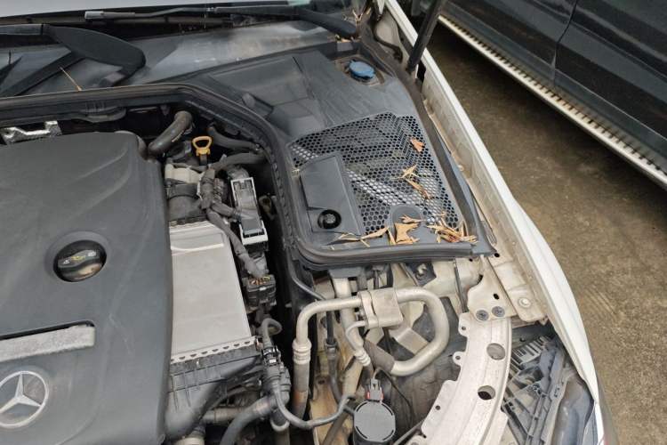 Used Mercedes-Benz C-Class 2018 C 200 L Sport Edition Engine Bay Left