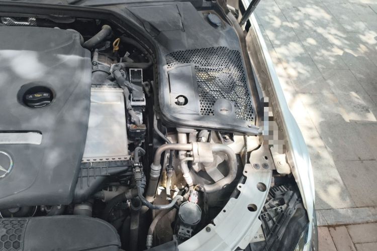Used Mercedes-Benz C-Class 2018 C 200 L Engine Bay Left