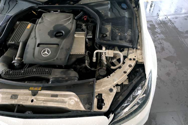 Used Mercedes-Benz C-Class 2018 C 180 L Fashion Edition Sport Version Engine Bay Left