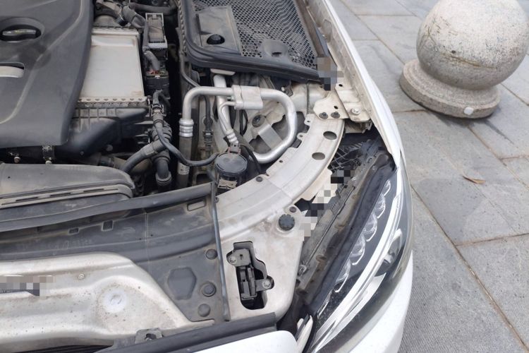 Used Mercedes-Benz C-Class 2018 C 200 Sport Edition Engine Bay Left