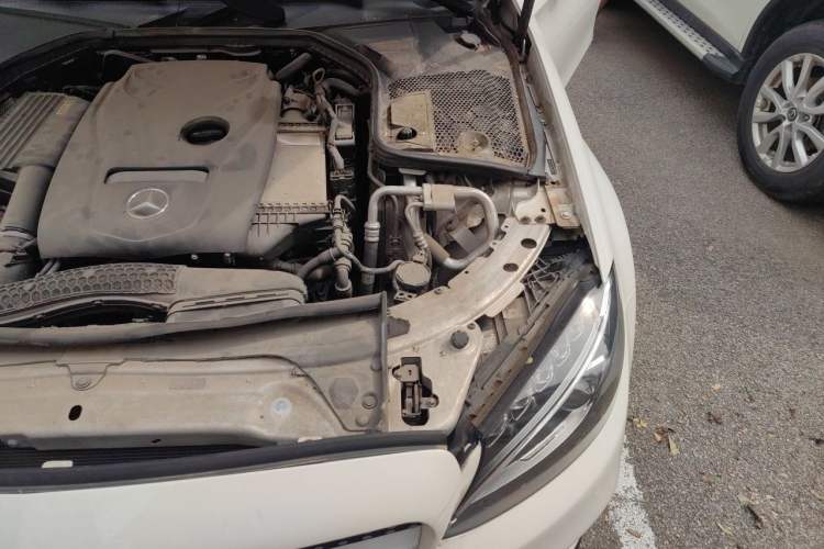 Used Mercedes-Benz C-Class 2018 C 200 Sport Edition Engine Bay Left