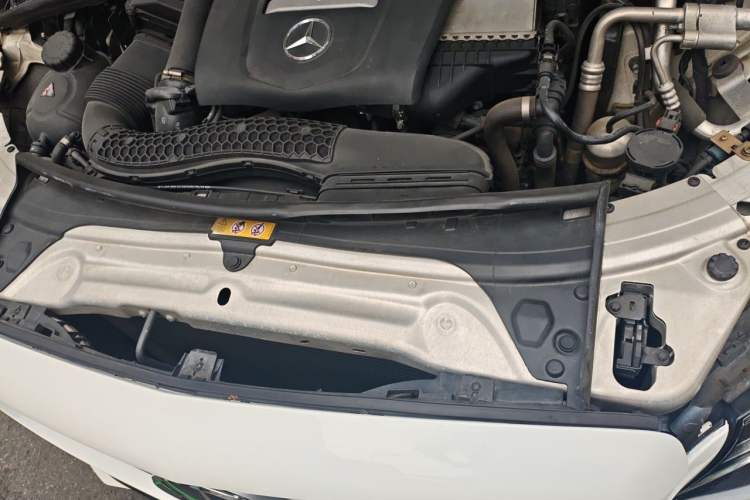 Used Mercedes-Benz C-Class 2018 C 200 Coupe Engine Bay