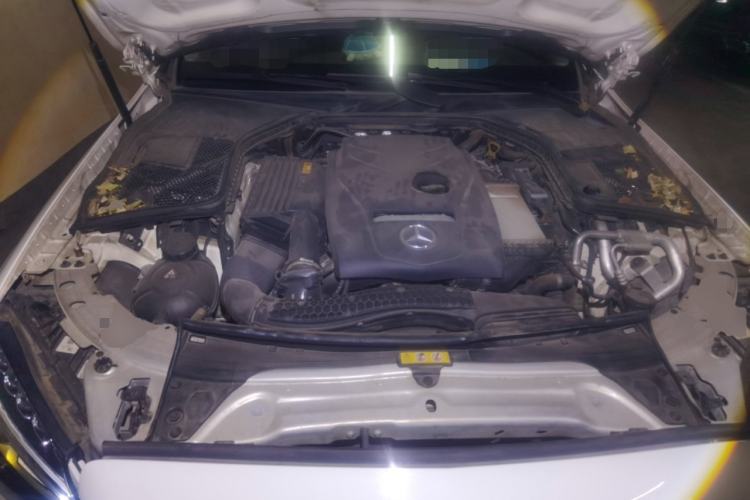 Used Mercedes-Benz C-Class 2018 C 200 Estate Engine Bay