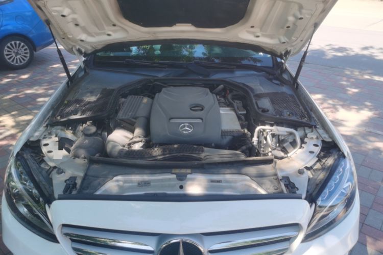 Used Mercedes-Benz C-Class 2018 C 180 L Fashion Edition Sport Version Engine Bay