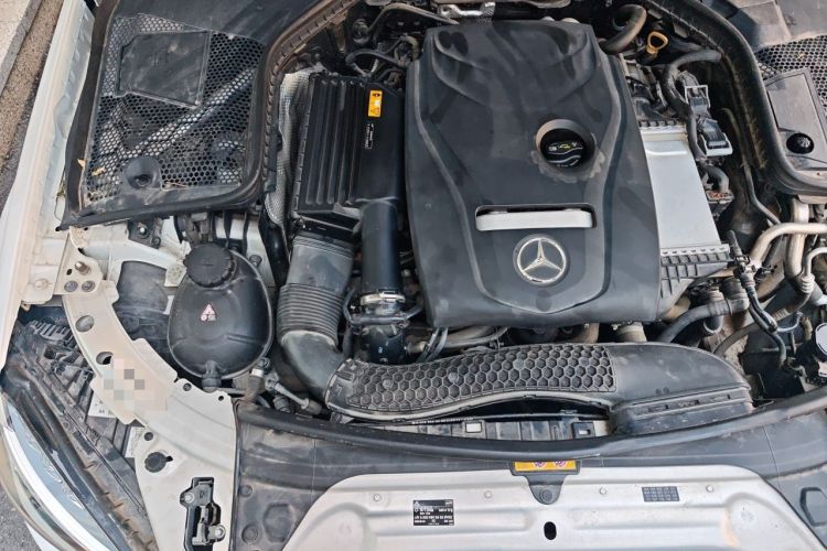 Used Mercedes-Benz C-Class 2018 C 200 L Sport Edition Engine Bay Right