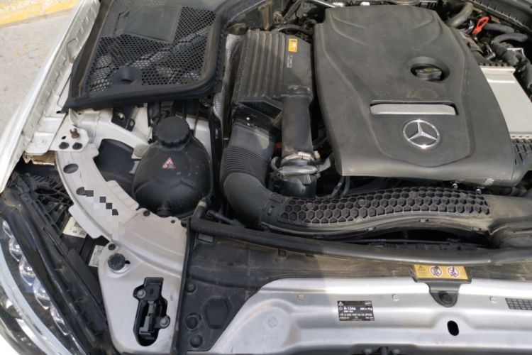 Used Mercedes-Benz C-Class 2018 C 180 L Fashion Edition Sport Version Engine Bay Right