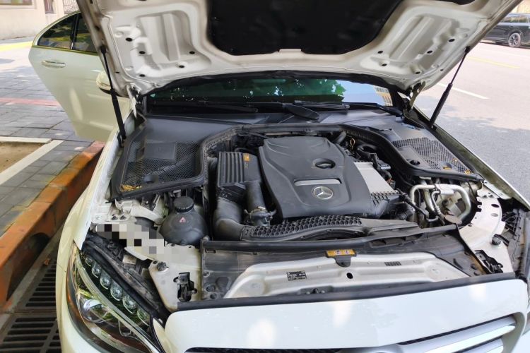 Used Mercedes-Benz C-Class 2018 C 200 L Sport Edition Engine Bay Right
