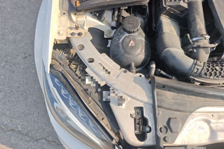 Used Mercedes-Benz C-Class 2018 C 200 L Sport Edition Engine Bay Right