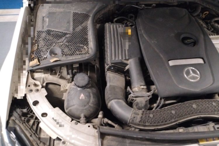 Used Mercedes-Benz C-Class 2018 C 200 L Sport Edition Engine Bay Right