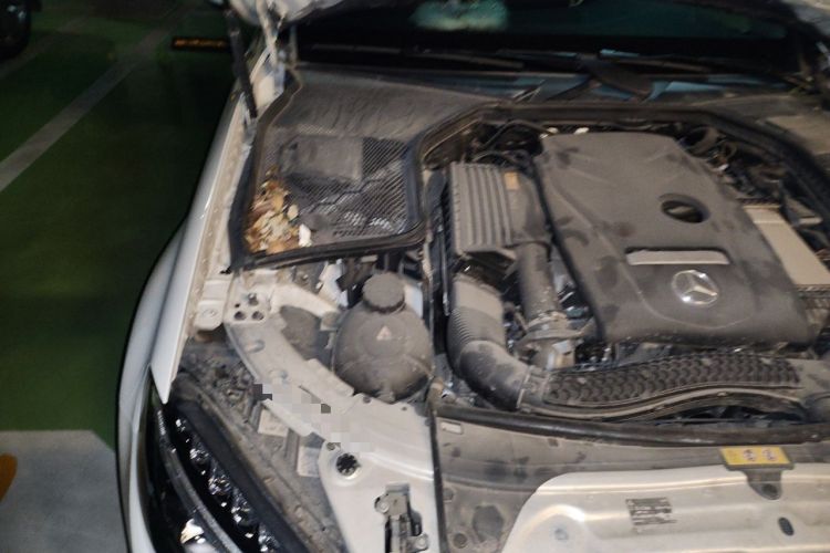 Used Mercedes-Benz C-Class 2018 C 200 L Sport Edition Engine Bay Right