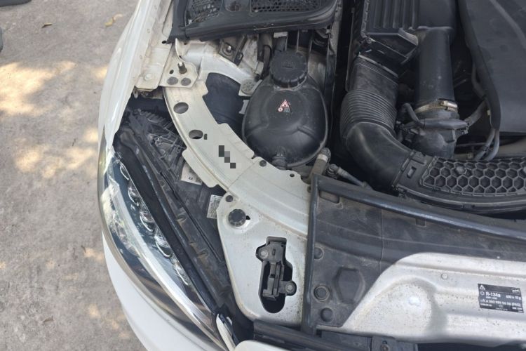 Used Mercedes-Benz C-Class 2018 C 200 Sport Edition Engine Bay Right