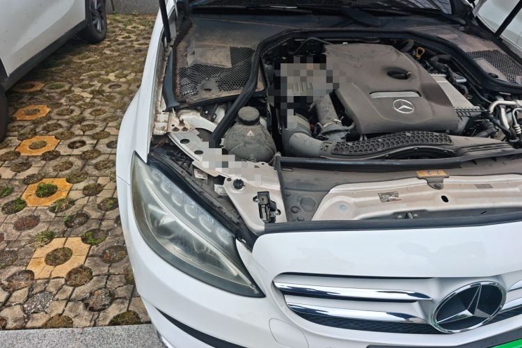 Used Mercedes-Benz C-Class 2018 C 200 L Sport Edition Engine Bay Right